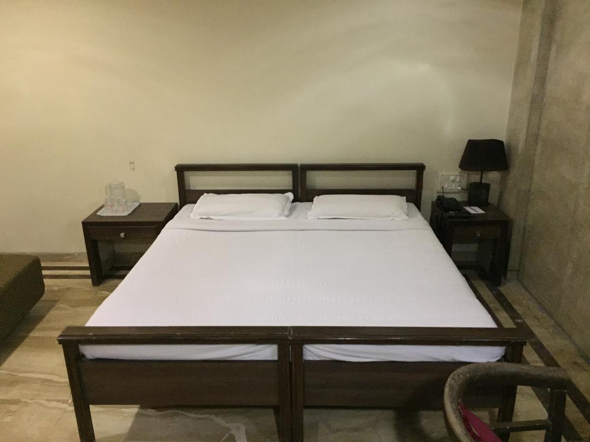 Haredia Hotel Bombay Eksteriør billede